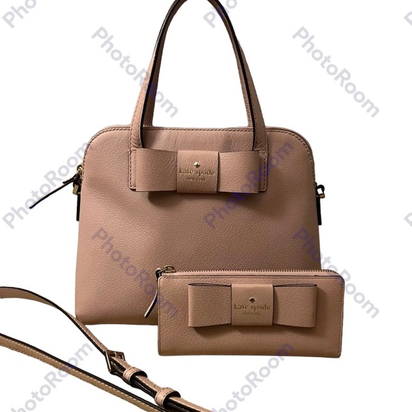 kate spade Handbags - Kate spade ♠️ purse with matching wallet